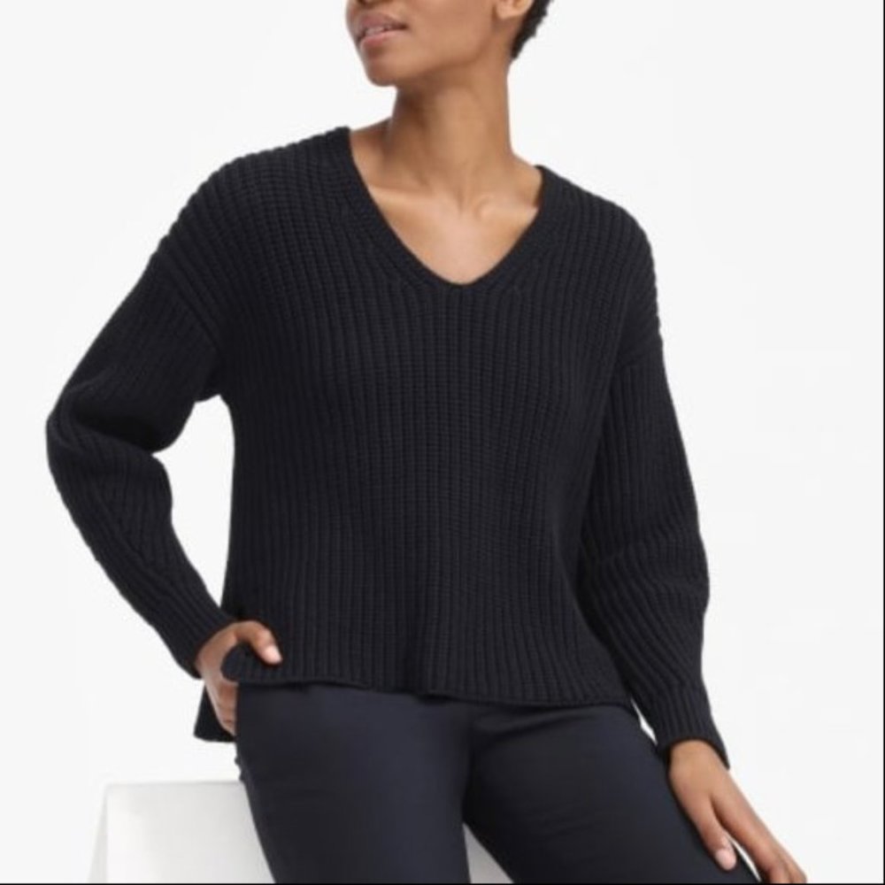 Everlane Texture Cotton V-Neck Black F29